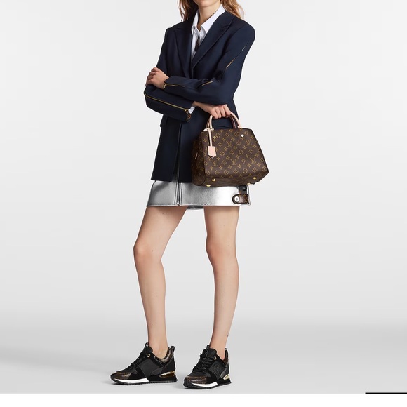 Louis Vuitton runaway sneaker
Size 6.5
Made in Italy - Picture 3 of 9